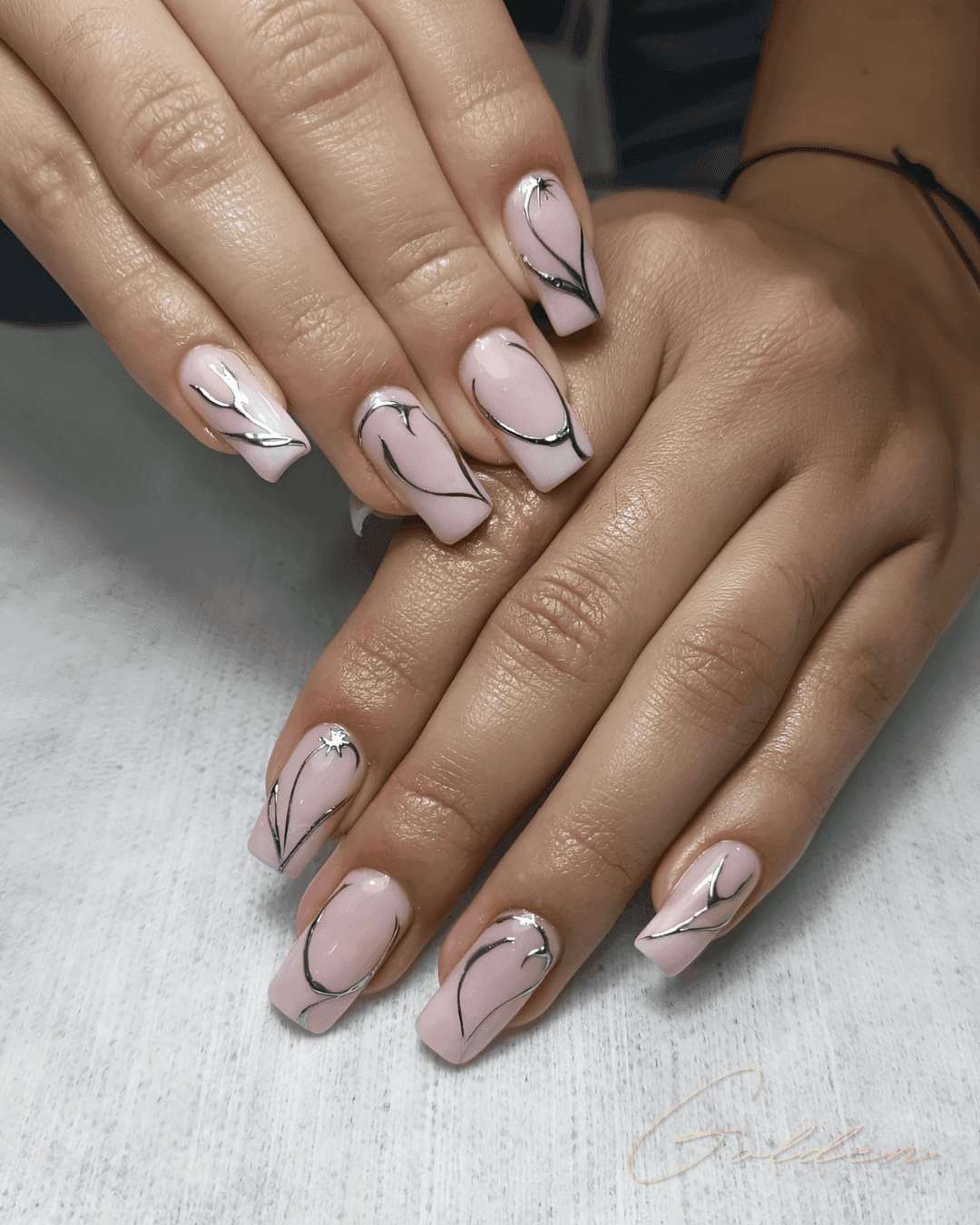 Dipping — Rayos plateados · Golden Beauty Studio Sabaneta